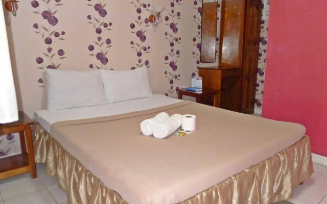 OYO 676 Casa Fuerte Bed And Breakfast