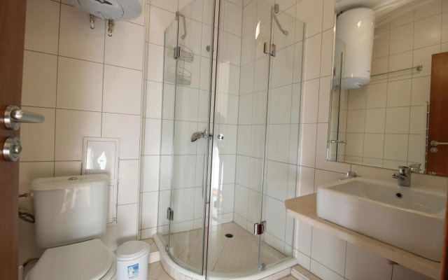 2 bedroom apartment near Gondola