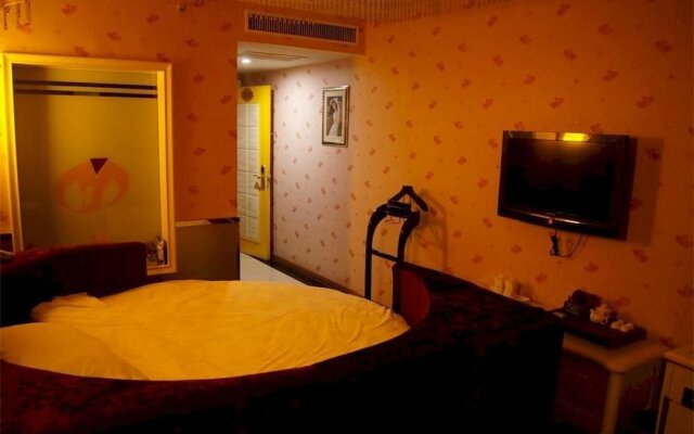 Century Royal Hotel