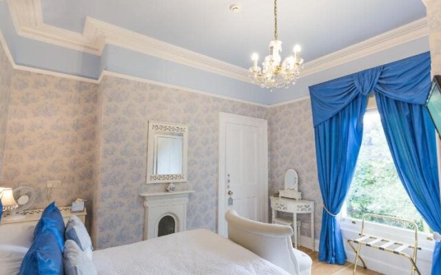 Dunedin Country House