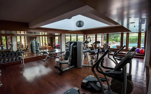 Luxury Apartment at AYANA Residences