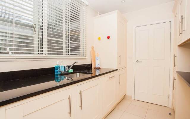 Luxury 2 Bed Mayfair Apartment