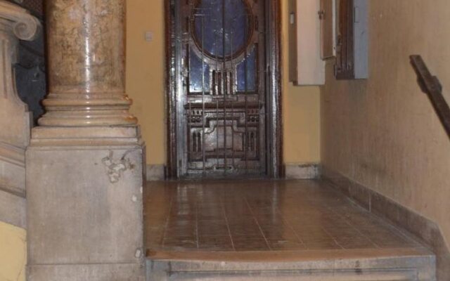Synagogue View Guest House