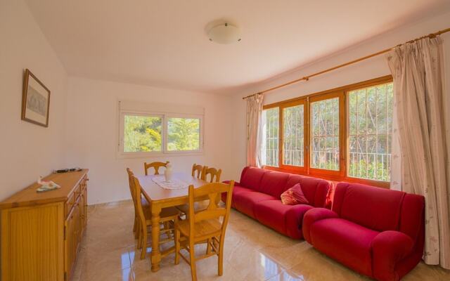 Villa - 7 Bedrooms with Pool - 104989