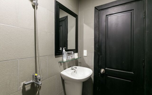 OYO 457 Spring Hotel