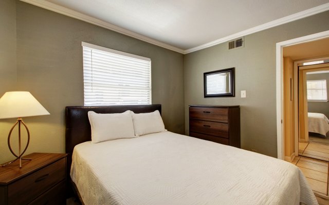 AustinStays 3 Bedroom Downtown Suite