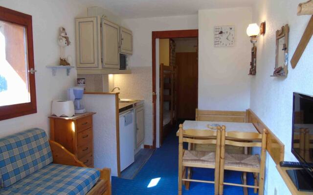 Lou Services Apartment CC137 LSI 001