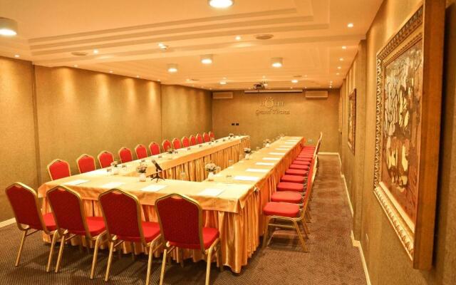 Grand Hotel & Spa Tirana