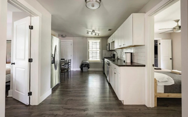 Charming Fully-renovated Bungalow