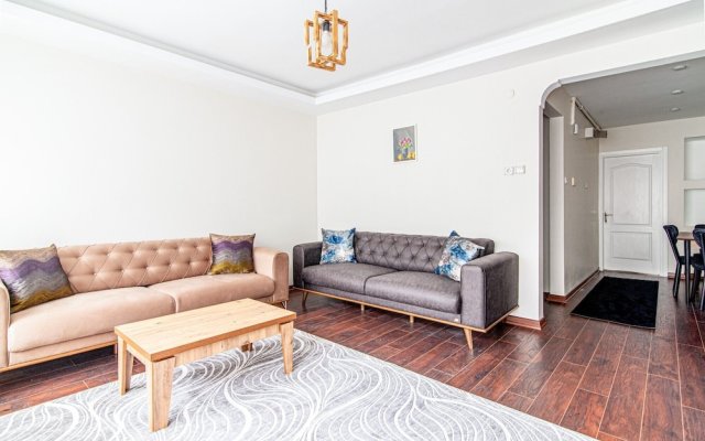 Comfy Flat With Balcony in Uskudar