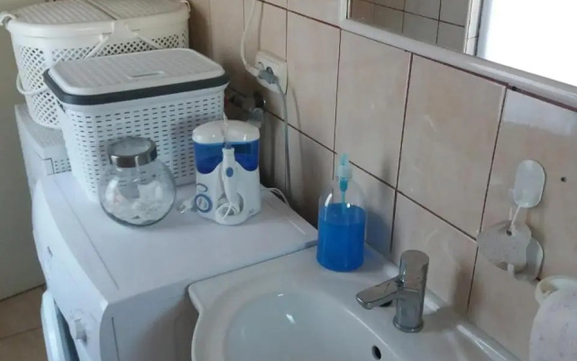 Modern&Cozy Bosnian house with GARDEN+FREE parking