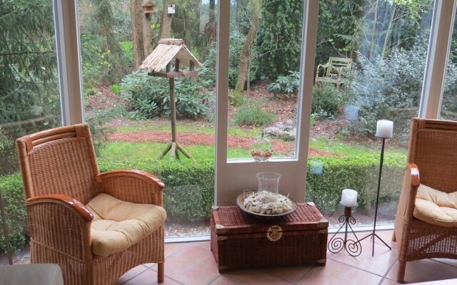 Well-kept House With Garden, Near the Lemelerberg