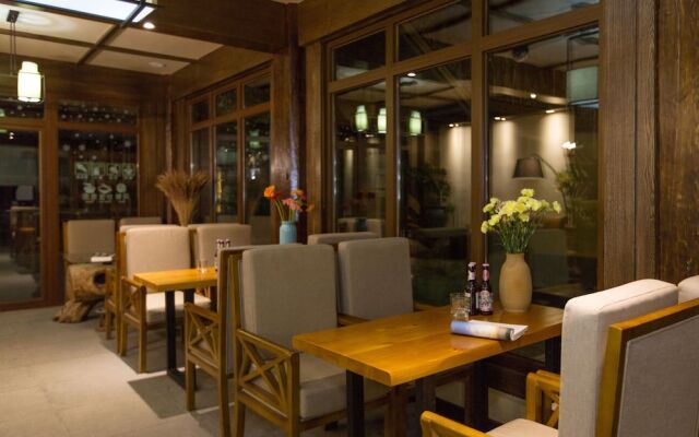 Shangri-la hongju boutique hotel