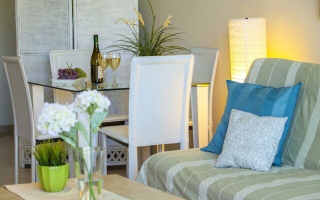 Jasmine Suite 003
