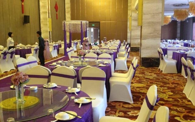 Cen Yang Hotel
