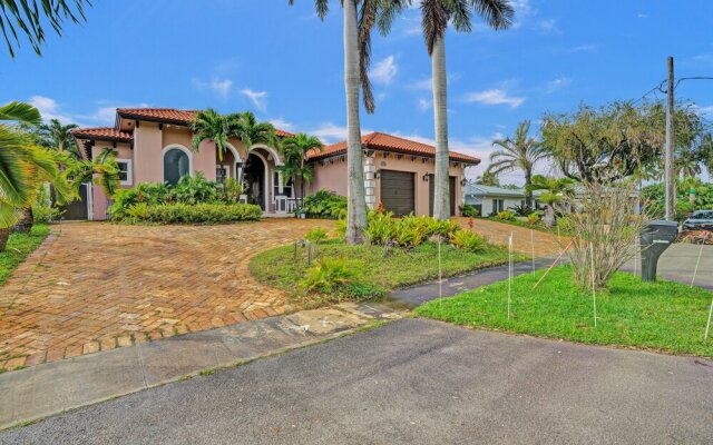 Stunning 5BR House in North Miami