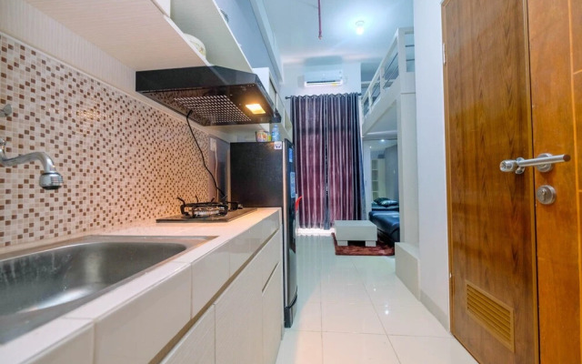 Minimalist and Stylish Studio Dave Apartment By Travelio