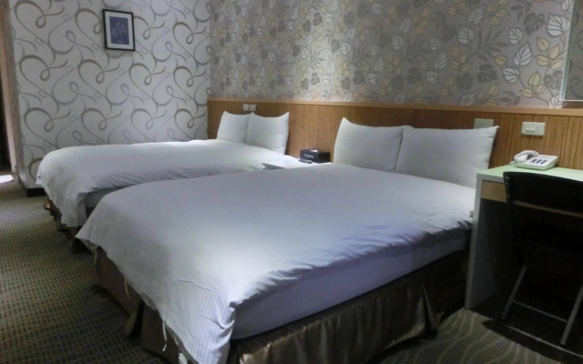 King Regency Hotel