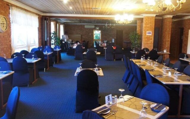 Cobar Town and Country Motor Inn