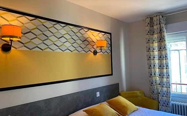 Hotel du Centre - Restaurant le Ptit Gourmet