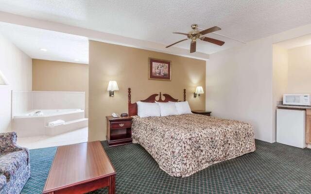 Days Inn by Wyndham LaPlace- New Orleans