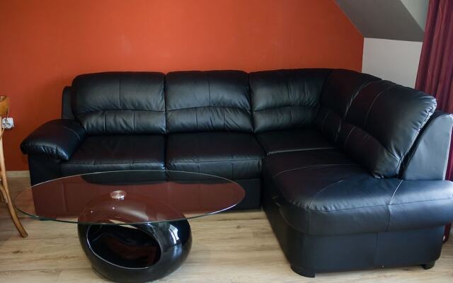 FM Premium 1-BDR Apartment with Parking Spot