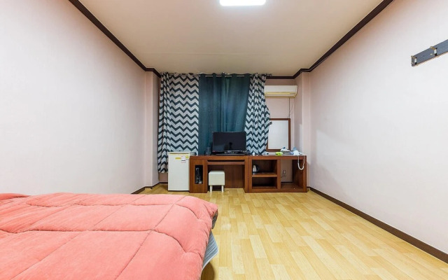 Boeun Green Park Hotel