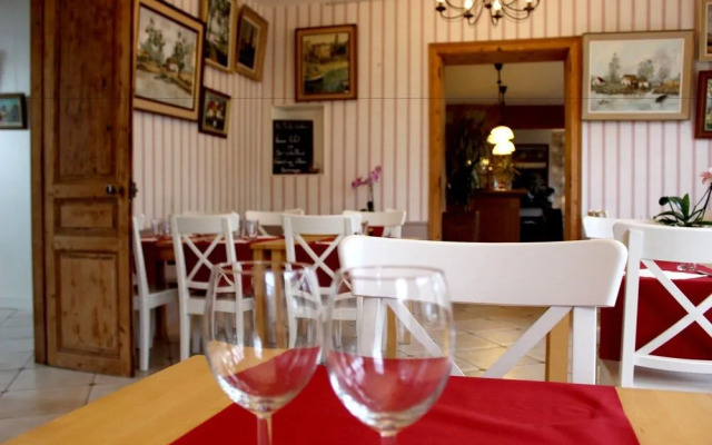 Hôtel les Aubépines