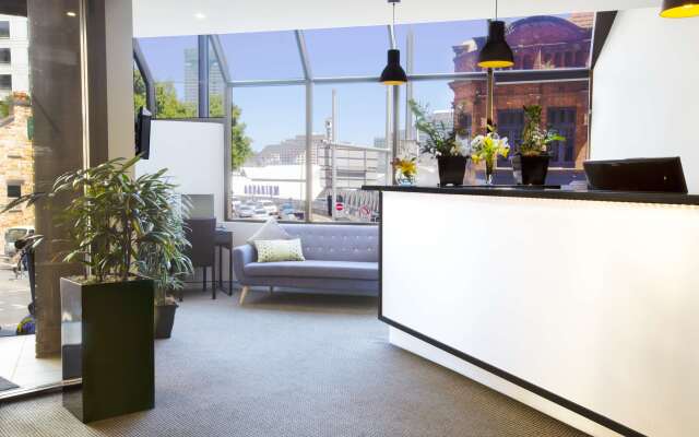 Metro Apartments on Darling Harbour - Sydney