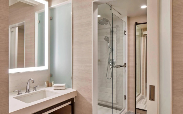 Renaissance Dallas Hotel