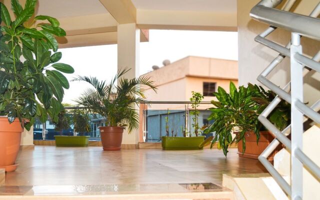 Selina Apartments
