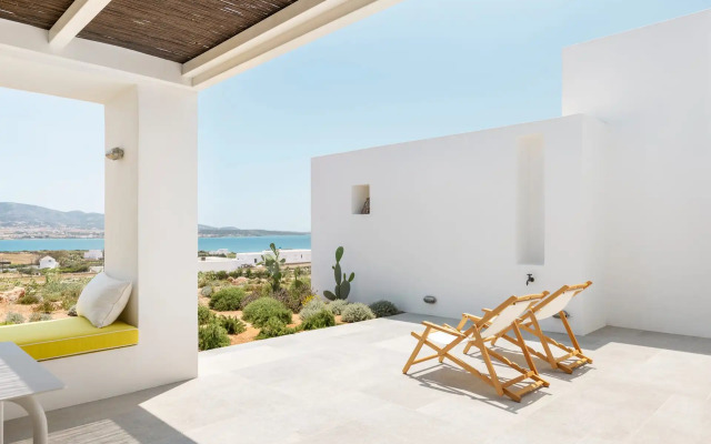TWWO Antiparos