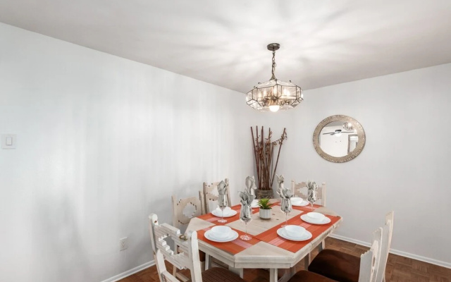 29th Phoenix 4 Bedroom Home by Redawning