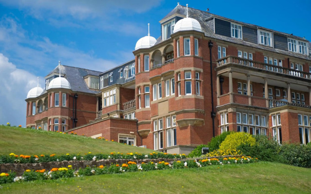 The Victoria Hotel & Source Spa