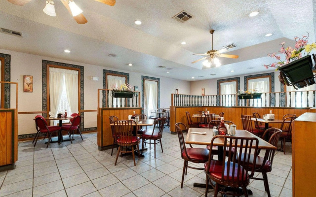 Rodeway Inn