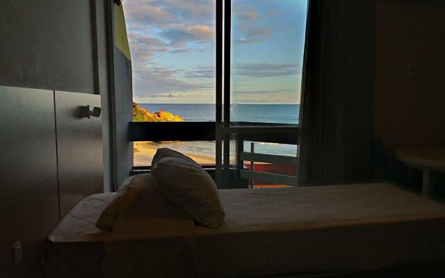 Cris Hotel