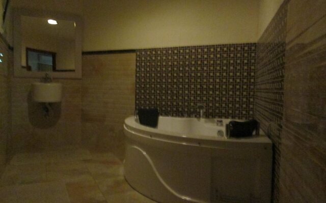 Excelencia Hotel