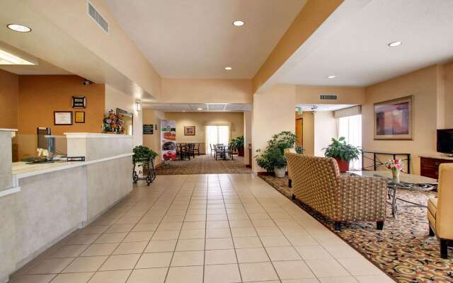 Quality Inn &  Suites Hattiesburg North