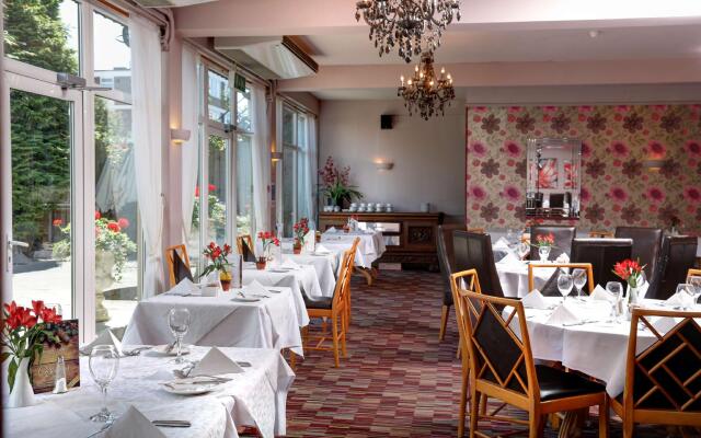 BEST WESTERN Brook Hotel