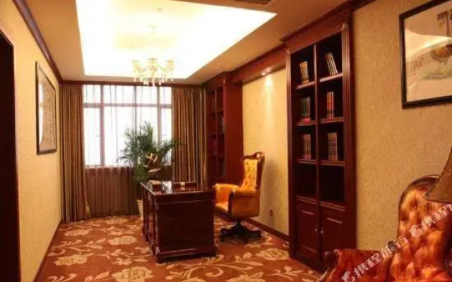 Huayun Hotel