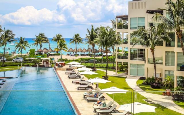 Elements 210 2 Bedroom Condo by Redawning