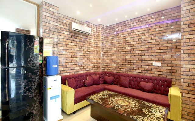 OYO 16341 Hotel C7