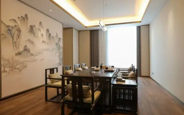 Linyi River Hotel