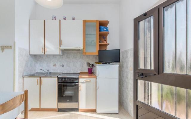 Apartment Complex Orzan Lovrecica