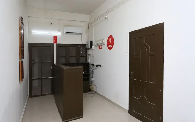 OYO 10912 Nirman Residency