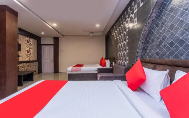 Oyo 28582 Sanjar Guest House