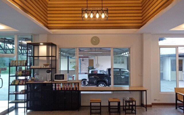Vanarom Hotel
