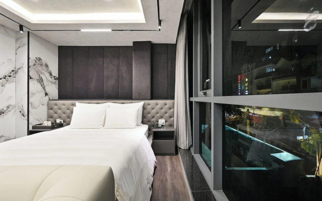Accord Hotel Binh Tan – Guest Rooms – Ho Chi Minh City