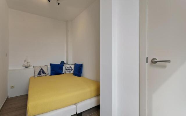 Apartment V7