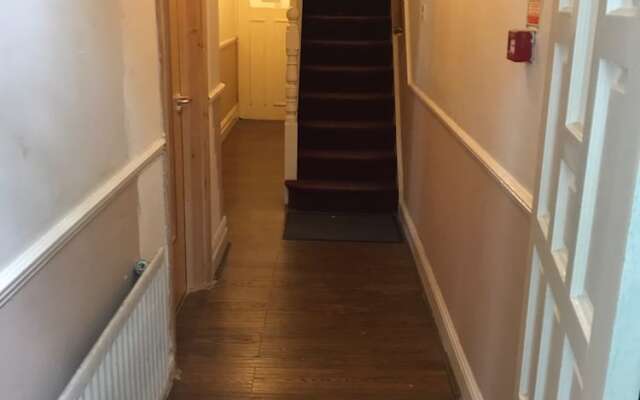 Junction 10 Budget Travel Accommodation